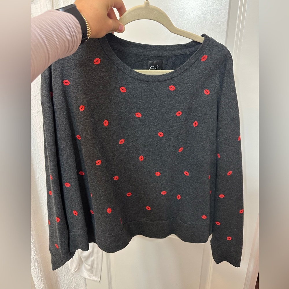 Long Sleeve Comfy Crewneck
